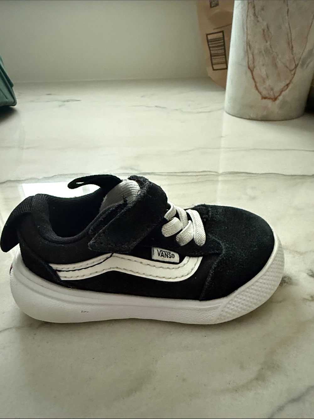 Vans Kids Black and White Low-Top Skate Sneaker